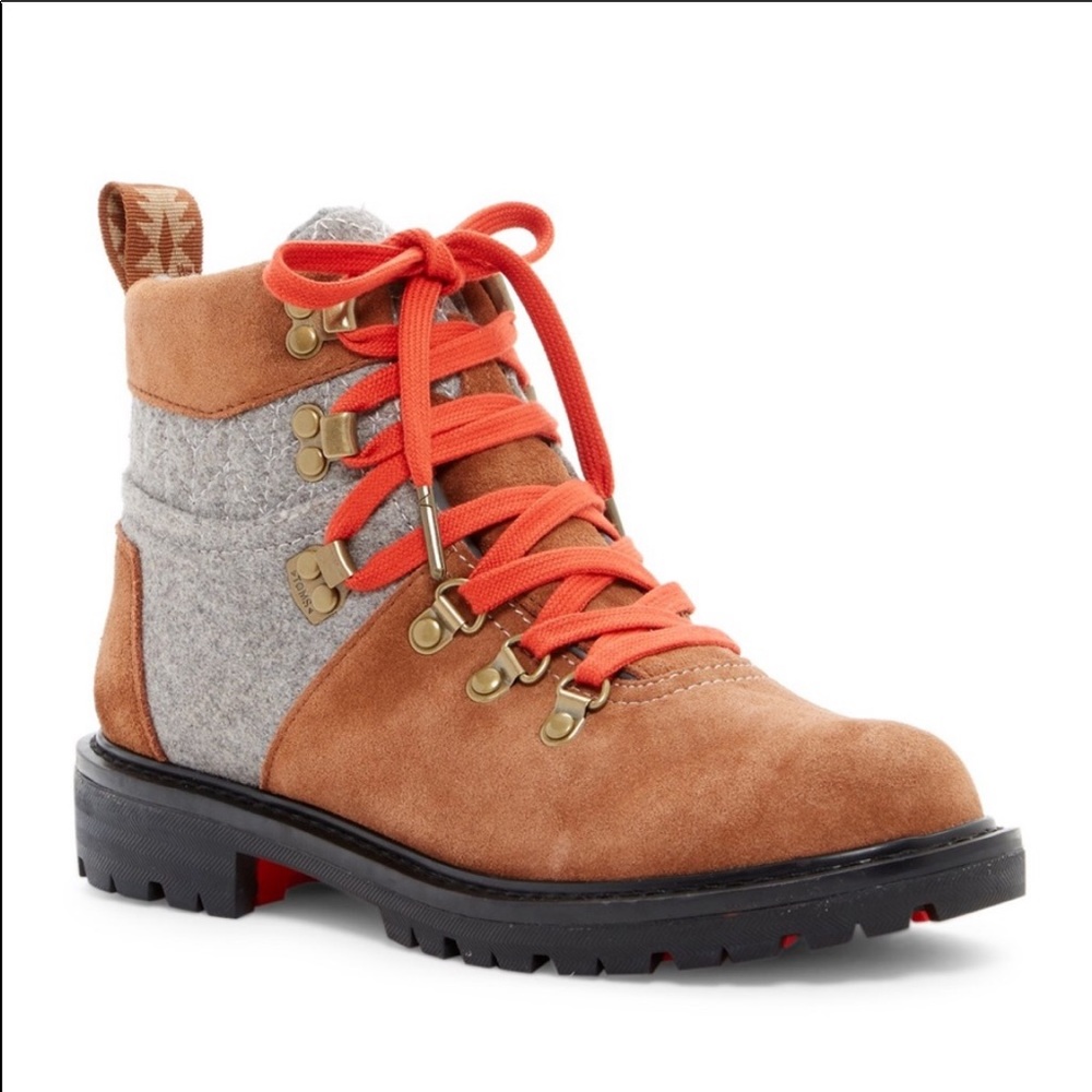 Tom’s Hiking Boot